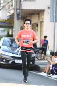 BIB: 216
                            <button type="button" onclick="openModal(3559624)" class="btn btn-primary btn-sm float-right btn-popup" data-toggle="modal" data-target=".modal-high-quality">
                        <i class="fas fa-shopping-cart"></i> Add to Cart
                    </button>
                                            <button type="button" onclick="isThisMe(3559624, true)" class="btn btn-success btn-sm float-right btn-popup btn-isme hidden" data-toggle="tooltip" data-placement="bottom" title="นี่คือรูปของคุณใช่ไหม คลิกที่นี่เพื่อเอาเข้าอัลบั้ม">
                        <i class="fas fa-plus"></i> Add to album
                    </button>
                    <button type="button" onclick="isThisMe(3559624, false)" class="btn btn-warning btn-sm float-right btn-popup btn-isnotme hidden">
                        <i class="fas fa-ban"></i> Remove from album
                    </button>