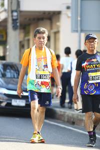 BIB: 0632, 1093
                            <button type="button" onclick="openModal(3550938)" class="btn btn-primary btn-sm float-right btn-popup" data-toggle="modal" data-target=".modal-high-quality">
                        <i class="fas fa-shopping-cart"></i> Add to Cart
                    </button>
                                            <button type="button" onclick="isThisMe(3550938, true)" class="btn btn-success btn-sm float-right btn-popup btn-isme hidden" data-toggle="tooltip" data-placement="bottom" title="นี่คือรูปของคุณใช่ไหม คลิกที่นี่เพื่อเอาเข้าอัลบั้ม">
                        <i class="fas fa-plus"></i> Add to album
                    </button>
                    <button type="button" onclick="isThisMe(3550938, false)" class="btn btn-warning btn-sm float-right btn-popup btn-isnotme hidden">
                        <i class="fas fa-ban"></i> Remove from album
                    </button>