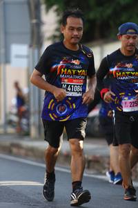 BIB: 201, 41084, 225
                            <button type="button" onclick="openModal(3598663)" class="btn btn-primary btn-sm float-right btn-popup" data-toggle="modal" data-target=".modal-high-quality">
                        <i class="fas fa-shopping-cart"></i> Add to Cart
                    </button>
                                            <button type="button" onclick="isThisMe(3598663, true)" class="btn btn-success btn-sm float-right btn-popup btn-isme hidden" data-toggle="tooltip" data-placement="bottom" title="นี่คือรูปของคุณใช่ไหม คลิกที่นี่เพื่อเอาเข้าอัลบั้ม">
                        <i class="fas fa-plus"></i> Add to album
                    </button>
                    <button type="button" onclick="isThisMe(3598663, false)" class="btn btn-warning btn-sm float-right btn-popup btn-isnotme hidden">
                        <i class="fas fa-ban"></i> Remove from album
                    </button>