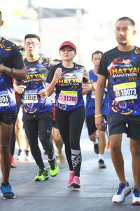 BIB: 201, 21373, 10073, 11700
                            <button type="button" onclick="openModal(3595435)" class="btn btn-primary btn-sm float-right btn-popup" data-toggle="modal" data-target=".modal-high-quality">
                        <i class="fas fa-shopping-cart"></i> Add to Cart
                    </button>
                                            <button type="button" onclick="isThisMe(3595435, true)" class="btn btn-success btn-sm float-right btn-popup btn-isme hidden" data-toggle="tooltip" data-placement="bottom" title="นี่คือรูปของคุณใช่ไหม คลิกที่นี่เพื่อเอาเข้าอัลบั้ม">
                        <i class="fas fa-plus"></i> Add to album
                    </button>
                    <button type="button" onclick="isThisMe(3595435, false)" class="btn btn-warning btn-sm float-right btn-popup btn-isnotme hidden">
                        <i class="fas fa-ban"></i> Remove from album
                    </button>