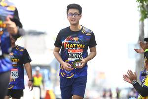 BIB: 40995, 056
                            <button type="button" onclick="openModal(3573411)" class="btn btn-primary btn-sm float-right btn-popup" data-toggle="modal" data-target=".modal-high-quality">
                        <i class="fas fa-shopping-cart"></i> Add to Cart
                    </button>
                                            <button type="button" onclick="isThisMe(3573411, true)" class="btn btn-success btn-sm float-right btn-popup btn-isme hidden" data-toggle="tooltip" data-placement="bottom" title="นี่คือรูปของคุณใช่ไหม คลิกที่นี่เพื่อเอาเข้าอัลบั้ม">
                        <i class="fas fa-plus"></i> Add to album
                    </button>
                    <button type="button" onclick="isThisMe(3573411, false)" class="btn btn-warning btn-sm float-right btn-popup btn-isnotme hidden">
                        <i class="fas fa-ban"></i> Remove from album
                    </button>