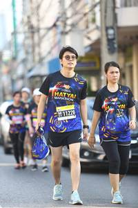 BIB: 228
                            <button type="button" onclick="openModal(3600459)" class="btn btn-primary btn-sm float-right btn-popup" data-toggle="modal" data-target=".modal-high-quality">
                        <i class="fas fa-shopping-cart"></i> Add to Cart
                    </button>
                                            <button type="button" onclick="isThisMe(3600459, true)" class="btn btn-success btn-sm float-right btn-popup btn-isme hidden" data-toggle="tooltip" data-placement="bottom" title="นี่คือรูปของคุณใช่ไหม คลิกที่นี่เพื่อเอาเข้าอัลบั้ม">
                        <i class="fas fa-plus"></i> Add to album
                    </button>
                    <button type="button" onclick="isThisMe(3600459, false)" class="btn btn-warning btn-sm float-right btn-popup btn-isnotme hidden">
                        <i class="fas fa-ban"></i> Remove from album
                    </button>