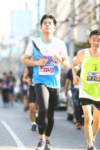 BIB: 22412, 216
                            <button type="button" onclick="openModal(3550477)" class="btn btn-primary btn-sm float-right btn-popup" data-toggle="modal" data-target=".modal-high-quality">
                        <i class="fas fa-shopping-cart"></i> Add to Cart
                    </button>
                                            <button type="button" onclick="isThisMe(3550477, true)" class="btn btn-success btn-sm float-right btn-popup btn-isme hidden" data-toggle="tooltip" data-placement="bottom" title="นี่คือรูปของคุณใช่ไหม คลิกที่นี่เพื่อเอาเข้าอัลบั้ม">
                        <i class="fas fa-plus"></i> Add to album
                    </button>
                    <button type="button" onclick="isThisMe(3550477, false)" class="btn btn-warning btn-sm float-right btn-popup btn-isnotme hidden">
                        <i class="fas fa-ban"></i> Remove from album
                    </button>