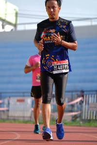 BIB: 40195
                            <button type="button" onclick="openModal(3580568)" class="btn btn-primary btn-sm float-right btn-popup" data-toggle="modal" data-target=".modal-high-quality">
                        <i class="fas fa-shopping-cart"></i> Add to Cart
                    </button>
                                            <button type="button" onclick="isThisMe(3580568, true)" class="btn btn-success btn-sm float-right btn-popup btn-isme hidden" data-toggle="tooltip" data-placement="bottom" title="นี่คือรูปของคุณใช่ไหม คลิกที่นี่เพื่อเอาเข้าอัลบั้ม">
                        <i class="fas fa-plus"></i> Add to album
                    </button>
                    <button type="button" onclick="isThisMe(3580568, false)" class="btn btn-warning btn-sm float-right btn-popup btn-isnotme hidden">
                        <i class="fas fa-ban"></i> Remove from album
                    </button>