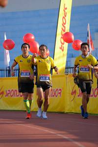 BIB: 400
                            <button type="button" onclick="openModal(3570682)" class="btn btn-primary btn-sm float-right btn-popup" data-toggle="modal" data-target=".modal-high-quality">
                        <i class="fas fa-shopping-cart"></i> Add to Cart
                    </button>
                                            <button type="button" onclick="isThisMe(3570682, true)" class="btn btn-success btn-sm float-right btn-popup btn-isme hidden" data-toggle="tooltip" data-placement="bottom" title="นี่คือรูปของคุณใช่ไหม คลิกที่นี่เพื่อเอาเข้าอัลบั้ม">
                        <i class="fas fa-plus"></i> Add to album
                    </button>
                    <button type="button" onclick="isThisMe(3570682, false)" class="btn btn-warning btn-sm float-right btn-popup btn-isnotme hidden">
                        <i class="fas fa-ban"></i> Remove from album
                    </button>