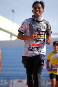 BIB: 40600
                            <button type="button" onclick="openModal(3582128)" class="btn btn-primary btn-sm float-right btn-popup" data-toggle="modal" data-target=".modal-high-quality">
                        <i class="fas fa-shopping-cart"></i> Add to Cart
                    </button>
                                            <button type="button" onclick="isThisMe(3582128, true)" class="btn btn-success btn-sm float-right btn-popup btn-isme hidden" data-toggle="tooltip" data-placement="bottom" title="นี่คือรูปของคุณใช่ไหม คลิกที่นี่เพื่อเอาเข้าอัลบั้ม">
                        <i class="fas fa-plus"></i> Add to album
                    </button>
                    <button type="button" onclick="isThisMe(3582128, false)" class="btn btn-warning btn-sm float-right btn-popup btn-isnotme hidden">
                        <i class="fas fa-ban"></i> Remove from album
                    </button>