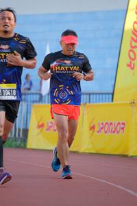 BIB: 10418
                            <button type="button" onclick="openModal(3565077)" class="btn btn-primary btn-sm float-right btn-popup" data-toggle="modal" data-target=".modal-high-quality">
                        <i class="fas fa-shopping-cart"></i> Add to Cart
                    </button>
                                            <button type="button" onclick="isThisMe(3565077, true)" class="btn btn-success btn-sm float-right btn-popup btn-isme hidden" data-toggle="tooltip" data-placement="bottom" title="นี่คือรูปของคุณใช่ไหม คลิกที่นี่เพื่อเอาเข้าอัลบั้ม">
                        <i class="fas fa-plus"></i> Add to album
                    </button>
                    <button type="button" onclick="isThisMe(3565077, false)" class="btn btn-warning btn-sm float-right btn-popup btn-isnotme hidden">
                        <i class="fas fa-ban"></i> Remove from album
                    </button>