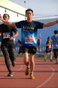 BIB: 21004, 40367
                            <button type="button" onclick="openModal(3575258)" class="btn btn-primary btn-sm float-right btn-popup" data-toggle="modal" data-target=".modal-high-quality">
                        <i class="fas fa-shopping-cart"></i> Add to Cart
                    </button>
                                            <button type="button" onclick="isThisMe(3575258, true)" class="btn btn-success btn-sm float-right btn-popup btn-isme hidden" data-toggle="tooltip" data-placement="bottom" title="นี่คือรูปของคุณใช่ไหม คลิกที่นี่เพื่อเอาเข้าอัลบั้ม">
                        <i class="fas fa-plus"></i> Add to album
                    </button>
                    <button type="button" onclick="isThisMe(3575258, false)" class="btn btn-warning btn-sm float-right btn-popup btn-isnotme hidden">
                        <i class="fas fa-ban"></i> Remove from album
                    </button>