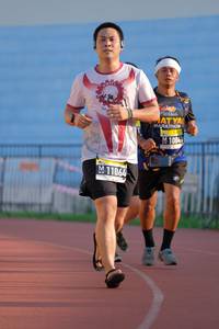 BIB: 11064
                            <button type="button" onclick="openModal(3569593)" class="btn btn-primary btn-sm float-right btn-popup" data-toggle="modal" data-target=".modal-high-quality">
                        <i class="fas fa-shopping-cart"></i> Add to Cart
                    </button>
                                            <button type="button" onclick="isThisMe(3569593, true)" class="btn btn-success btn-sm float-right btn-popup btn-isme hidden" data-toggle="tooltip" data-placement="bottom" title="นี่คือรูปของคุณใช่ไหม คลิกที่นี่เพื่อเอาเข้าอัลบั้ม">
                        <i class="fas fa-plus"></i> Add to album
                    </button>
                    <button type="button" onclick="isThisMe(3569593, false)" class="btn btn-warning btn-sm float-right btn-popup btn-isnotme hidden">
                        <i class="fas fa-ban"></i> Remove from album
                    </button>