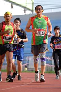 BIB: 40051, 21130, 2175
                            <button type="button" onclick="openModal(3579785)" class="btn btn-primary btn-sm float-right btn-popup" data-toggle="modal" data-target=".modal-high-quality">
                        <i class="fas fa-shopping-cart"></i> Add to Cart
                    </button>
                                            <button type="button" onclick="isThisMe(3579785, true)" class="btn btn-success btn-sm float-right btn-popup btn-isme hidden" data-toggle="tooltip" data-placement="bottom" title="นี่คือรูปของคุณใช่ไหม คลิกที่นี่เพื่อเอาเข้าอัลบั้ม">
                        <i class="fas fa-plus"></i> Add to album
                    </button>
                    <button type="button" onclick="isThisMe(3579785, false)" class="btn btn-warning btn-sm float-right btn-popup btn-isnotme hidden">
                        <i class="fas fa-ban"></i> Remove from album
                    </button>