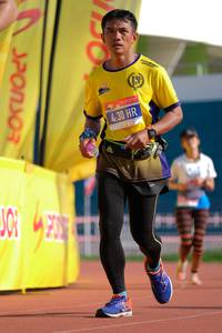 BIB: 430
                            <button type="button" onclick="openModal(3580082)" class="btn btn-primary btn-sm float-right btn-popup" data-toggle="modal" data-target=".modal-high-quality">
                        <i class="fas fa-shopping-cart"></i> Add to Cart
                    </button>
                                            <button type="button" onclick="isThisMe(3580082, true)" class="btn btn-success btn-sm float-right btn-popup btn-isme hidden" data-toggle="tooltip" data-placement="bottom" title="นี่คือรูปของคุณใช่ไหม คลิกที่นี่เพื่อเอาเข้าอัลบั้ม">
                        <i class="fas fa-plus"></i> Add to album
                    </button>
                    <button type="button" onclick="isThisMe(3580082, false)" class="btn btn-warning btn-sm float-right btn-popup btn-isnotme hidden">
                        <i class="fas fa-ban"></i> Remove from album
                    </button>