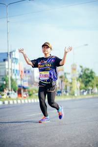 BIB: 201, 12024
                            <button type="button" onclick="openModal(3637671)" class="btn btn-primary btn-sm float-right btn-popup" data-toggle="modal" data-target=".modal-high-quality">
                        <i class="fas fa-shopping-cart"></i> Add to Cart
                    </button>
                                            <button type="button" onclick="isThisMe(3637671, true)" class="btn btn-success btn-sm float-right btn-popup btn-isme hidden" data-toggle="tooltip" data-placement="bottom" title="นี่คือรูปของคุณใช่ไหม คลิกที่นี่เพื่อเอาเข้าอัลบั้ม">
                        <i class="fas fa-plus"></i> Add to album
                    </button>
                    <button type="button" onclick="isThisMe(3637671, false)" class="btn btn-warning btn-sm float-right btn-popup btn-isnotme hidden">
                        <i class="fas fa-ban"></i> Remove from album
                    </button>