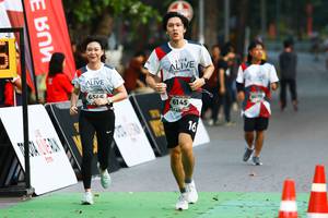 BIB: 6566, 6145
                            <button type="button" onclick="openModal(6542466)" class="btn btn-primary btn-sm float-right btn-popup" data-toggle="modal" data-target=".modal-high-quality">
                        <i class="fas fa-shopping-cart"></i> Add to Cart
                    </button>
                                            <button type="button" onclick="isThisMe(6542466, true)" class="btn btn-success btn-sm float-right btn-popup btn-isme hidden" data-toggle="tooltip" data-placement="bottom" title="นี่คือรูปของคุณใช่ไหม คลิกที่นี่เพื่อเอาเข้าอัลบั้ม">
                        <i class="fas fa-plus"></i> Add to album
                    </button>
                    <button type="button" onclick="isThisMe(6542466, false)" class="btn btn-warning btn-sm float-right btn-popup btn-isnotme hidden">
                        <i class="fas fa-ban"></i> Remove from album
                    </button>