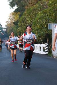 BIB: 6805, 6472, 040
                            <button type="button" onclick="openModal(6456748)" class="btn btn-primary btn-sm float-right btn-popup" data-toggle="modal" data-target=".modal-high-quality">
                        <i class="fas fa-shopping-cart"></i> Add to Cart
                    </button>
                                            <button type="button" onclick="isThisMe(6456748, true)" class="btn btn-success btn-sm float-right btn-popup btn-isme hidden" data-toggle="tooltip" data-placement="bottom" title="นี่คือรูปของคุณใช่ไหม คลิกที่นี่เพื่อเอาเข้าอัลบั้ม">
                        <i class="fas fa-plus"></i> Add to album
                    </button>
                    <button type="button" onclick="isThisMe(6456748, false)" class="btn btn-warning btn-sm float-right btn-popup btn-isnotme hidden">
                        <i class="fas fa-ban"></i> Remove from album
                    </button>