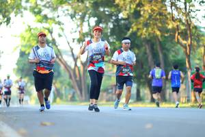 BIB: 2755, 2341
                            <button type="button" onclick="openModal(6418193)" class="btn btn-primary btn-sm float-right btn-popup" data-toggle="modal" data-target=".modal-high-quality">
                        <i class="fas fa-shopping-cart"></i> Add to Cart
                    </button>
                                            <button type="button" onclick="isThisMe(6418193, true)" class="btn btn-success btn-sm float-right btn-popup btn-isme hidden" data-toggle="tooltip" data-placement="bottom" title="นี่คือรูปของคุณใช่ไหม คลิกที่นี่เพื่อเอาเข้าอัลบั้ม">
                        <i class="fas fa-plus"></i> Add to album
                    </button>
                    <button type="button" onclick="isThisMe(6418193, false)" class="btn btn-warning btn-sm float-right btn-popup btn-isnotme hidden">
                        <i class="fas fa-ban"></i> Remove from album
                    </button>