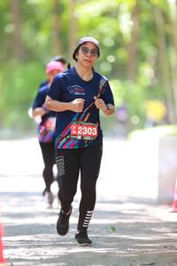 BIB: 2303
                            <button type="button" onclick="openModal(4187956)" class="btn btn-primary btn-sm float-right btn-popup" data-toggle="modal" data-target=".modal-high-quality">
                        <i class="fas fa-shopping-cart"></i> Add to Cart
                    </button>
                                            <button type="button" onclick="isThisMe(4187956, true)" class="btn btn-success btn-sm float-right btn-popup btn-isme hidden" data-toggle="tooltip" data-placement="bottom" title="นี่คือรูปของคุณใช่ไหม คลิกที่นี่เพื่อเอาเข้าอัลบั้ม">
                        <i class="fas fa-plus"></i> Add to album
                    </button>
                    <button type="button" onclick="isThisMe(4187956, false)" class="btn btn-warning btn-sm float-right btn-popup btn-isnotme hidden">
                        <i class="fas fa-ban"></i> Remove from album
                    </button>