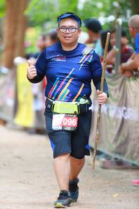 BIB: 096
                            <button type="button" onclick="openModal(4133555)" class="btn btn-primary btn-sm float-right btn-popup" data-toggle="modal" data-target=".modal-high-quality">
                        <i class="fas fa-shopping-cart"></i> Add to Cart
                    </button>
                                            <button type="button" onclick="isThisMe(4133555, true)" class="btn btn-success btn-sm float-right btn-popup btn-isme hidden" data-toggle="tooltip" data-placement="bottom" title="นี่คือรูปของคุณใช่ไหม คลิกที่นี่เพื่อเอาเข้าอัลบั้ม">
                        <i class="fas fa-plus"></i> Add to album
                    </button>
                    <button type="button" onclick="isThisMe(4133555, false)" class="btn btn-warning btn-sm float-right btn-popup btn-isnotme hidden">
                        <i class="fas fa-ban"></i> Remove from album
                    </button>