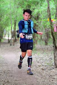 BIB: 3988
                            <button type="button" onclick="openModal(4118013)" class="btn btn-primary btn-sm float-right btn-popup" data-toggle="modal" data-target=".modal-high-quality">
                        <i class="fas fa-shopping-cart"></i> Add to Cart
                    </button>
                                            <button type="button" onclick="isThisMe(4118013, true)" class="btn btn-success btn-sm float-right btn-popup btn-isme hidden" data-toggle="tooltip" data-placement="bottom" title="นี่คือรูปของคุณใช่ไหม คลิกที่นี่เพื่อเอาเข้าอัลบั้ม">
                        <i class="fas fa-plus"></i> Add to album
                    </button>
                    <button type="button" onclick="isThisMe(4118013, false)" class="btn btn-warning btn-sm float-right btn-popup btn-isnotme hidden">
                        <i class="fas fa-ban"></i> Remove from album
                    </button>