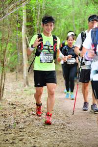 BIB: 3220
                            <button type="button" onclick="openModal(4120334)" class="btn btn-primary btn-sm float-right btn-popup" data-toggle="modal" data-target=".modal-high-quality">
                        <i class="fas fa-shopping-cart"></i> Add to Cart
                    </button>
                                            <button type="button" onclick="isThisMe(4120334, true)" class="btn btn-success btn-sm float-right btn-popup btn-isme hidden" data-toggle="tooltip" data-placement="bottom" title="นี่คือรูปของคุณใช่ไหม คลิกที่นี่เพื่อเอาเข้าอัลบั้ม">
                        <i class="fas fa-plus"></i> Add to album
                    </button>
                    <button type="button" onclick="isThisMe(4120334, false)" class="btn btn-warning btn-sm float-right btn-popup btn-isnotme hidden">
                        <i class="fas fa-ban"></i> Remove from album
                    </button>