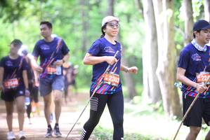 BIB: 2303
                            <button type="button" onclick="openModal(4189307)" class="btn btn-primary btn-sm float-right btn-popup" data-toggle="modal" data-target=".modal-high-quality">
                        <i class="fas fa-shopping-cart"></i> Add to Cart
                    </button>
                                            <button type="button" onclick="isThisMe(4189307, true)" class="btn btn-success btn-sm float-right btn-popup btn-isme hidden" data-toggle="tooltip" data-placement="bottom" title="นี่คือรูปของคุณใช่ไหม คลิกที่นี่เพื่อเอาเข้าอัลบั้ม">
                        <i class="fas fa-plus"></i> Add to album
                    </button>
                    <button type="button" onclick="isThisMe(4189307, false)" class="btn btn-warning btn-sm float-right btn-popup btn-isnotme hidden">
                        <i class="fas fa-ban"></i> Remove from album
                    </button>