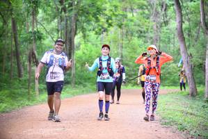 BIB: 395
                            <button type="button" onclick="openModal(3941940)" class="btn btn-primary btn-sm float-right btn-popup" data-toggle="modal" data-target=".modal-high-quality">
                        <i class="fas fa-shopping-cart"></i> Add to Cart
                    </button>
                                            <button type="button" onclick="isThisMe(3941940, true)" class="btn btn-success btn-sm float-right btn-popup btn-isme hidden" data-toggle="tooltip" data-placement="bottom" title="นี่คือรูปของคุณใช่ไหม คลิกที่นี่เพื่อเอาเข้าอัลบั้ม">
                        <i class="fas fa-plus"></i> Add to album
                    </button>
                    <button type="button" onclick="isThisMe(3941940, false)" class="btn btn-warning btn-sm float-right btn-popup btn-isnotme hidden">
                        <i class="fas fa-ban"></i> Remove from album
                    </button>