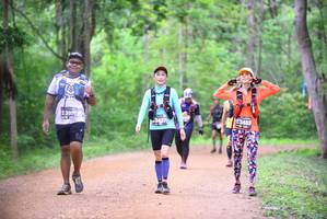 BIB: 348
                            <button type="button" onclick="openModal(3941895)" class="btn btn-primary btn-sm float-right btn-popup" data-toggle="modal" data-target=".modal-high-quality">
                        <i class="fas fa-shopping-cart"></i> Add to Cart
                    </button>
                                            <button type="button" onclick="isThisMe(3941895, true)" class="btn btn-success btn-sm float-right btn-popup btn-isme hidden" data-toggle="tooltip" data-placement="bottom" title="นี่คือรูปของคุณใช่ไหม คลิกที่นี่เพื่อเอาเข้าอัลบั้ม">
                        <i class="fas fa-plus"></i> Add to album
                    </button>
                    <button type="button" onclick="isThisMe(3941895, false)" class="btn btn-warning btn-sm float-right btn-popup btn-isnotme hidden">
                        <i class="fas fa-ban"></i> Remove from album
                    </button>