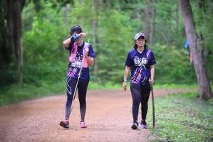 BIB: 396
                            <button type="button" onclick="openModal(3926452)" class="btn btn-primary btn-sm float-right btn-popup" data-toggle="modal" data-target=".modal-high-quality">
                        <i class="fas fa-shopping-cart"></i> Add to Cart
                    </button>
                                            <button type="button" onclick="isThisMe(3926452, true)" class="btn btn-success btn-sm float-right btn-popup btn-isme hidden" data-toggle="tooltip" data-placement="bottom" title="นี่คือรูปของคุณใช่ไหม คลิกที่นี่เพื่อเอาเข้าอัลบั้ม">
                        <i class="fas fa-plus"></i> Add to album
                    </button>
                    <button type="button" onclick="isThisMe(3926452, false)" class="btn btn-warning btn-sm float-right btn-popup btn-isnotme hidden">
                        <i class="fas fa-ban"></i> Remove from album
                    </button>