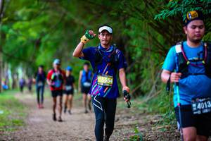 BIB: 5554, 4013
                            <button type="button" onclick="openModal(4525777)" class="btn btn-primary btn-sm float-right btn-popup" data-toggle="modal" data-target=".modal-high-quality">
                        <i class="fas fa-shopping-cart"></i> Add to Cart
                    </button>
                                            <button type="button" onclick="isThisMe(4525777, true)" class="btn btn-success btn-sm float-right btn-popup btn-isme hidden" data-toggle="tooltip" data-placement="bottom" title="นี่คือรูปของคุณใช่ไหม คลิกที่นี่เพื่อเอาเข้าอัลบั้ม">
                        <i class="fas fa-plus"></i> Add to album
                    </button>
                    <button type="button" onclick="isThisMe(4525777, false)" class="btn btn-warning btn-sm float-right btn-popup btn-isnotme hidden">
                        <i class="fas fa-ban"></i> Remove from album
                    </button>