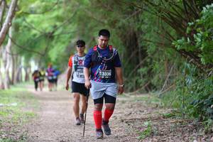 BIB: 3336
                            <button type="button" onclick="openModal(3999137)" class="btn btn-primary btn-sm float-right btn-popup" data-toggle="modal" data-target=".modal-high-quality">
                        <i class="fas fa-shopping-cart"></i> Add to Cart
                    </button>
                                            <button type="button" onclick="isThisMe(3999137, true)" class="btn btn-success btn-sm float-right btn-popup btn-isme hidden" data-toggle="tooltip" data-placement="bottom" title="นี่คือรูปของคุณใช่ไหม คลิกที่นี่เพื่อเอาเข้าอัลบั้ม">
                        <i class="fas fa-plus"></i> Add to album
                    </button>
                    <button type="button" onclick="isThisMe(3999137, false)" class="btn btn-warning btn-sm float-right btn-popup btn-isnotme hidden">
                        <i class="fas fa-ban"></i> Remove from album
                    </button>