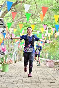BIB: 3878, 11113
                            <button type="button" onclick="openModal(4048415)" class="btn btn-primary btn-sm float-right btn-popup" data-toggle="modal" data-target=".modal-high-quality">
                        <i class="fas fa-shopping-cart"></i> Add to Cart
                    </button>
                                            <button type="button" onclick="isThisMe(4048415, true)" class="btn btn-success btn-sm float-right btn-popup btn-isme hidden" data-toggle="tooltip" data-placement="bottom" title="นี่คือรูปของคุณใช่ไหม คลิกที่นี่เพื่อเอาเข้าอัลบั้ม">
                        <i class="fas fa-plus"></i> Add to album
                    </button>
                    <button type="button" onclick="isThisMe(4048415, false)" class="btn btn-warning btn-sm float-right btn-popup btn-isnotme hidden">
                        <i class="fas fa-ban"></i> Remove from album
                    </button>