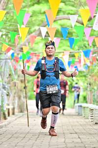 BIB: 4013
                            <button type="button" onclick="openModal(4049969)" class="btn btn-primary btn-sm float-right btn-popup" data-toggle="modal" data-target=".modal-high-quality">
                        <i class="fas fa-shopping-cart"></i> Add to Cart
                    </button>
                                            <button type="button" onclick="isThisMe(4049969, true)" class="btn btn-success btn-sm float-right btn-popup btn-isme hidden" data-toggle="tooltip" data-placement="bottom" title="นี่คือรูปของคุณใช่ไหม คลิกที่นี่เพื่อเอาเข้าอัลบั้ม">
                        <i class="fas fa-plus"></i> Add to album
                    </button>
                    <button type="button" onclick="isThisMe(4049969, false)" class="btn btn-warning btn-sm float-right btn-popup btn-isnotme hidden">
                        <i class="fas fa-ban"></i> Remove from album
                    </button>