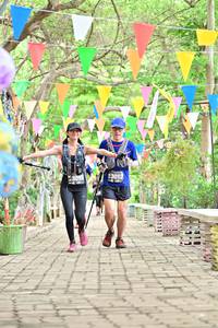 BIB: 3012, 3019, 
                            <button type="button" onclick="openModal(4046937)" class="btn btn-primary btn-sm float-right btn-popup" data-toggle="modal" data-target=".modal-high-quality">
                        <i class="fas fa-shopping-cart"></i> Add to Cart
                    </button>
                                            <button type="button" onclick="isThisMe(4046937, true)" class="btn btn-success btn-sm float-right btn-popup btn-isme hidden" data-toggle="tooltip" data-placement="bottom" title="นี่คือรูปของคุณใช่ไหม คลิกที่นี่เพื่อเอาเข้าอัลบั้ม">
                        <i class="fas fa-plus"></i> Add to album
                    </button>
                    <button type="button" onclick="isThisMe(4046937, false)" class="btn btn-warning btn-sm float-right btn-popup btn-isnotme hidden">
                        <i class="fas fa-ban"></i> Remove from album
                    </button>