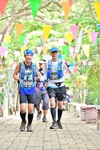 BIB: 3790
                            <button type="button" onclick="openModal(4050803)" class="btn btn-primary btn-sm float-right btn-popup" data-toggle="modal" data-target=".modal-high-quality">
                        <i class="fas fa-shopping-cart"></i> Add to Cart
                    </button>
                                            <button type="button" onclick="isThisMe(4050803, true)" class="btn btn-success btn-sm float-right btn-popup btn-isme hidden" data-toggle="tooltip" data-placement="bottom" title="นี่คือรูปของคุณใช่ไหม คลิกที่นี่เพื่อเอาเข้าอัลบั้ม">
                        <i class="fas fa-plus"></i> Add to album
                    </button>
                    <button type="button" onclick="isThisMe(4050803, false)" class="btn btn-warning btn-sm float-right btn-popup btn-isnotme hidden">
                        <i class="fas fa-ban"></i> Remove from album
                    </button>