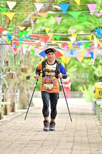 BIB: 532, 
                            <button type="button" onclick="openModal(4057933)" class="btn btn-primary btn-sm float-right btn-popup" data-toggle="modal" data-target=".modal-high-quality">
                        <i class="fas fa-shopping-cart"></i> Add to Cart
                    </button>
                                            <button type="button" onclick="isThisMe(4057933, true)" class="btn btn-success btn-sm float-right btn-popup btn-isme hidden" data-toggle="tooltip" data-placement="bottom" title="นี่คือรูปของคุณใช่ไหม คลิกที่นี่เพื่อเอาเข้าอัลบั้ม">
                        <i class="fas fa-plus"></i> Add to album
                    </button>
                    <button type="button" onclick="isThisMe(4057933, false)" class="btn btn-warning btn-sm float-right btn-popup btn-isnotme hidden">
                        <i class="fas fa-ban"></i> Remove from album
                    </button>