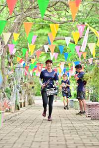 BIB: 3560
                            <button type="button" onclick="openModal(4045919)" class="btn btn-primary btn-sm float-right btn-popup" data-toggle="modal" data-target=".modal-high-quality">
                        <i class="fas fa-shopping-cart"></i> Add to Cart
                    </button>
                                            <button type="button" onclick="isThisMe(4045919, true)" class="btn btn-success btn-sm float-right btn-popup btn-isme hidden" data-toggle="tooltip" data-placement="bottom" title="นี่คือรูปของคุณใช่ไหม คลิกที่นี่เพื่อเอาเข้าอัลบั้ม">
                        <i class="fas fa-plus"></i> Add to album
                    </button>
                    <button type="button" onclick="isThisMe(4045919, false)" class="btn btn-warning btn-sm float-right btn-popup btn-isnotme hidden">
                        <i class="fas fa-ban"></i> Remove from album
                    </button>