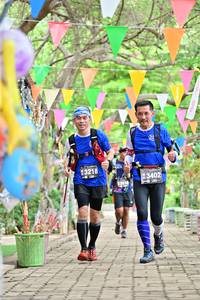 BIB: 3218, 3402, 
                            <button type="button" onclick="openModal(4044759)" class="btn btn-primary btn-sm float-right btn-popup" data-toggle="modal" data-target=".modal-high-quality">
                        <i class="fas fa-shopping-cart"></i> Add to Cart
                    </button>
                                            <button type="button" onclick="isThisMe(4044759, true)" class="btn btn-success btn-sm float-right btn-popup btn-isme hidden" data-toggle="tooltip" data-placement="bottom" title="นี่คือรูปของคุณใช่ไหม คลิกที่นี่เพื่อเอาเข้าอัลบั้ม">
                        <i class="fas fa-plus"></i> Add to album
                    </button>
                    <button type="button" onclick="isThisMe(4044759, false)" class="btn btn-warning btn-sm float-right btn-popup btn-isnotme hidden">
                        <i class="fas fa-ban"></i> Remove from album
                    </button>