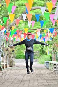 BIB: 3567
                            <button type="button" onclick="openModal(4117681)" class="btn btn-primary btn-sm float-right btn-popup" data-toggle="modal" data-target=".modal-high-quality">
                        <i class="fas fa-shopping-cart"></i> Add to Cart
                    </button>
                                            <button type="button" onclick="isThisMe(4117681, true)" class="btn btn-success btn-sm float-right btn-popup btn-isme hidden" data-toggle="tooltip" data-placement="bottom" title="นี่คือรูปของคุณใช่ไหม คลิกที่นี่เพื่อเอาเข้าอัลบั้ม">
                        <i class="fas fa-plus"></i> Add to album
                    </button>
                    <button type="button" onclick="isThisMe(4117681, false)" class="btn btn-warning btn-sm float-right btn-popup btn-isnotme hidden">
                        <i class="fas fa-ban"></i> Remove from album
                    </button>