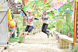 BIB: 
                            <button type="button" onclick="openModal(4057470)" class="btn btn-primary btn-sm float-right btn-popup" data-toggle="modal" data-target=".modal-high-quality">
                        <i class="fas fa-shopping-cart"></i> Add to Cart
                    </button>
                                            <button type="button" onclick="isThisMe(4057470, true)" class="btn btn-success btn-sm float-right btn-popup btn-isme hidden" data-toggle="tooltip" data-placement="bottom" title="นี่คือรูปของคุณใช่ไหม คลิกที่นี่เพื่อเอาเข้าอัลบั้ม">
                        <i class="fas fa-plus"></i> Add to album
                    </button>
                    <button type="button" onclick="isThisMe(4057470, false)" class="btn btn-warning btn-sm float-right btn-popup btn-isnotme hidden">
                        <i class="fas fa-ban"></i> Remove from album
                    </button>