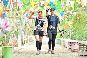 BIB: 3793, 3167, 1111
                            <button type="button" onclick="openModal(4051246)" class="btn btn-primary btn-sm float-right btn-popup" data-toggle="modal" data-target=".modal-high-quality">
                        <i class="fas fa-shopping-cart"></i> Add to Cart
                    </button>
                                            <button type="button" onclick="isThisMe(4051246, true)" class="btn btn-success btn-sm float-right btn-popup btn-isme hidden" data-toggle="tooltip" data-placement="bottom" title="นี่คือรูปของคุณใช่ไหม คลิกที่นี่เพื่อเอาเข้าอัลบั้ม">
                        <i class="fas fa-plus"></i> Add to album
                    </button>
                    <button type="button" onclick="isThisMe(4051246, false)" class="btn btn-warning btn-sm float-right btn-popup btn-isnotme hidden">
                        <i class="fas fa-ban"></i> Remove from album
                    </button>
