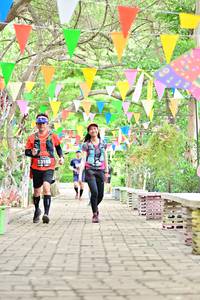 BIB: 316
                            <button type="button" onclick="openModal(4049416)" class="btn btn-primary btn-sm float-right btn-popup" data-toggle="modal" data-target=".modal-high-quality">
                        <i class="fas fa-shopping-cart"></i> Add to Cart
                    </button>
                                            <button type="button" onclick="isThisMe(4049416, true)" class="btn btn-success btn-sm float-right btn-popup btn-isme hidden" data-toggle="tooltip" data-placement="bottom" title="นี่คือรูปของคุณใช่ไหม คลิกที่นี่เพื่อเอาเข้าอัลบั้ม">
                        <i class="fas fa-plus"></i> Add to album
                    </button>
                    <button type="button" onclick="isThisMe(4049416, false)" class="btn btn-warning btn-sm float-right btn-popup btn-isnotme hidden">
                        <i class="fas fa-ban"></i> Remove from album
                    </button>