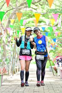 BIB: 3917, 3935
                            <button type="button" onclick="openModal(4053099)" class="btn btn-primary btn-sm float-right btn-popup" data-toggle="modal" data-target=".modal-high-quality">
                        <i class="fas fa-shopping-cart"></i> Add to Cart
                    </button>
                                            <button type="button" onclick="isThisMe(4053099, true)" class="btn btn-success btn-sm float-right btn-popup btn-isme hidden" data-toggle="tooltip" data-placement="bottom" title="นี่คือรูปของคุณใช่ไหม คลิกที่นี่เพื่อเอาเข้าอัลบั้ม">
                        <i class="fas fa-plus"></i> Add to album
                    </button>
                    <button type="button" onclick="isThisMe(4053099, false)" class="btn btn-warning btn-sm float-right btn-popup btn-isnotme hidden">
                        <i class="fas fa-ban"></i> Remove from album
                    </button>