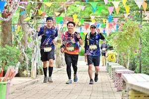 BIB: 5083
                            <button type="button" onclick="openModal(4057850)" class="btn btn-primary btn-sm float-right btn-popup" data-toggle="modal" data-target=".modal-high-quality">
                        <i class="fas fa-shopping-cart"></i> Add to Cart
                    </button>
                                            <button type="button" onclick="isThisMe(4057850, true)" class="btn btn-success btn-sm float-right btn-popup btn-isme hidden" data-toggle="tooltip" data-placement="bottom" title="นี่คือรูปของคุณใช่ไหม คลิกที่นี่เพื่อเอาเข้าอัลบั้ม">
                        <i class="fas fa-plus"></i> Add to album
                    </button>
                    <button type="button" onclick="isThisMe(4057850, false)" class="btn btn-warning btn-sm float-right btn-popup btn-isnotme hidden">
                        <i class="fas fa-ban"></i> Remove from album
                    </button>