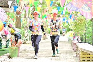 BIB: 950, 5355
                            <button type="button" onclick="openModal(4057376)" class="btn btn-primary btn-sm float-right btn-popup" data-toggle="modal" data-target=".modal-high-quality">
                        <i class="fas fa-shopping-cart"></i> Add to Cart
                    </button>
                                            <button type="button" onclick="isThisMe(4057376, true)" class="btn btn-success btn-sm float-right btn-popup btn-isme hidden" data-toggle="tooltip" data-placement="bottom" title="นี่คือรูปของคุณใช่ไหม คลิกที่นี่เพื่อเอาเข้าอัลบั้ม">
                        <i class="fas fa-plus"></i> Add to album
                    </button>
                    <button type="button" onclick="isThisMe(4057376, false)" class="btn btn-warning btn-sm float-right btn-popup btn-isnotme hidden">
                        <i class="fas fa-ban"></i> Remove from album
                    </button>