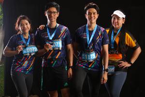 BIB: 071, 6072, 1175
                            <button type="button" onclick="openModal(3913852)" class="btn btn-primary btn-sm float-right btn-popup" data-toggle="modal" data-target=".modal-high-quality">
                        <i class="fas fa-shopping-cart"></i> Add to Cart
                    </button>
                                            <button type="button" onclick="isThisMe(3913852, true)" class="btn btn-success btn-sm float-right btn-popup btn-isme hidden" data-toggle="tooltip" data-placement="bottom" title="นี่คือรูปของคุณใช่ไหม คลิกที่นี่เพื่อเอาเข้าอัลบั้ม">
                        <i class="fas fa-plus"></i> Add to album
                    </button>
                    <button type="button" onclick="isThisMe(3913852, false)" class="btn btn-warning btn-sm float-right btn-popup btn-isnotme hidden">
                        <i class="fas fa-ban"></i> Remove from album
                    </button>
