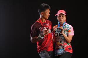 BIB: 1801
                            <button type="button" onclick="openModal(3913970)" class="btn btn-primary btn-sm float-right btn-popup" data-toggle="modal" data-target=".modal-high-quality">
                        <i class="fas fa-shopping-cart"></i> Add to Cart
                    </button>
                                            <button type="button" onclick="isThisMe(3913970, true)" class="btn btn-success btn-sm float-right btn-popup btn-isme hidden" data-toggle="tooltip" data-placement="bottom" title="นี่คือรูปของคุณใช่ไหม คลิกที่นี่เพื่อเอาเข้าอัลบั้ม">
                        <i class="fas fa-plus"></i> Add to album
                    </button>
                    <button type="button" onclick="isThisMe(3913970, false)" class="btn btn-warning btn-sm float-right btn-popup btn-isnotme hidden">
                        <i class="fas fa-ban"></i> Remove from album
                    </button>