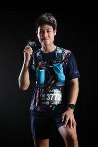 BIB: 320, 3772
                            <button type="button" onclick="openModal(4534766)" class="btn btn-primary btn-sm float-right btn-popup" data-toggle="modal" data-target=".modal-high-quality">
                        <i class="fas fa-shopping-cart"></i> Add to Cart
                    </button>
                                            <button type="button" onclick="isThisMe(4534766, true)" class="btn btn-success btn-sm float-right btn-popup btn-isme hidden" data-toggle="tooltip" data-placement="bottom" title="นี่คือรูปของคุณใช่ไหม คลิกที่นี่เพื่อเอาเข้าอัลบั้ม">
                        <i class="fas fa-plus"></i> Add to album
                    </button>
                    <button type="button" onclick="isThisMe(4534766, false)" class="btn btn-warning btn-sm float-right btn-popup btn-isnotme hidden">
                        <i class="fas fa-ban"></i> Remove from album
                    </button>