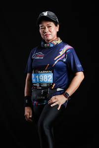 BIB: 1982
                            <button type="button" onclick="openModal(4529475)" class="btn btn-primary btn-sm float-right btn-popup" data-toggle="modal" data-target=".modal-high-quality">
                        <i class="fas fa-shopping-cart"></i> Add to Cart
                    </button>
                                            <button type="button" onclick="isThisMe(4529475, true)" class="btn btn-success btn-sm float-right btn-popup btn-isme hidden" data-toggle="tooltip" data-placement="bottom" title="นี่คือรูปของคุณใช่ไหม คลิกที่นี่เพื่อเอาเข้าอัลบั้ม">
                        <i class="fas fa-plus"></i> Add to album
                    </button>
                    <button type="button" onclick="isThisMe(4529475, false)" class="btn btn-warning btn-sm float-right btn-popup btn-isnotme hidden">
                        <i class="fas fa-ban"></i> Remove from album
                    </button>