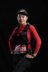 BIB: 2529
                            <button type="button" onclick="openModal(4468294)" class="btn btn-primary btn-sm float-right btn-popup" data-toggle="modal" data-target=".modal-high-quality">
                        <i class="fas fa-shopping-cart"></i> Add to Cart
                    </button>
                                            <button type="button" onclick="isThisMe(4468294, true)" class="btn btn-success btn-sm float-right btn-popup btn-isme hidden" data-toggle="tooltip" data-placement="bottom" title="นี่คือรูปของคุณใช่ไหม คลิกที่นี่เพื่อเอาเข้าอัลบั้ม">
                        <i class="fas fa-plus"></i> Add to album
                    </button>
                    <button type="button" onclick="isThisMe(4468294, false)" class="btn btn-warning btn-sm float-right btn-popup btn-isnotme hidden">
                        <i class="fas fa-ban"></i> Remove from album
                    </button>