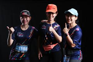 BIB: 1194
                            <button type="button" onclick="openModal(4529529)" class="btn btn-primary btn-sm float-right btn-popup" data-toggle="modal" data-target=".modal-high-quality">
                        <i class="fas fa-shopping-cart"></i> Add to Cart
                    </button>
                                            <button type="button" onclick="isThisMe(4529529, true)" class="btn btn-success btn-sm float-right btn-popup btn-isme hidden" data-toggle="tooltip" data-placement="bottom" title="นี่คือรูปของคุณใช่ไหม คลิกที่นี่เพื่อเอาเข้าอัลบั้ม">
                        <i class="fas fa-plus"></i> Add to album
                    </button>
                    <button type="button" onclick="isThisMe(4529529, false)" class="btn btn-warning btn-sm float-right btn-popup btn-isnotme hidden">
                        <i class="fas fa-ban"></i> Remove from album
                    </button>