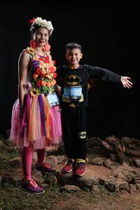 BIB: 1935
                            <button type="button" onclick="openModal(4529514)" class="btn btn-primary btn-sm float-right btn-popup" data-toggle="modal" data-target=".modal-high-quality">
                        <i class="fas fa-shopping-cart"></i> Add to Cart
                    </button>
                                            <button type="button" onclick="isThisMe(4529514, true)" class="btn btn-success btn-sm float-right btn-popup btn-isme hidden" data-toggle="tooltip" data-placement="bottom" title="นี่คือรูปของคุณใช่ไหม คลิกที่นี่เพื่อเอาเข้าอัลบั้ม">
                        <i class="fas fa-plus"></i> Add to album
                    </button>
                    <button type="button" onclick="isThisMe(4529514, false)" class="btn btn-warning btn-sm float-right btn-popup btn-isnotme hidden">
                        <i class="fas fa-ban"></i> Remove from album
                    </button>